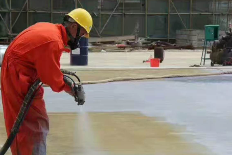 临高彩色路面喷涂是一种为路面